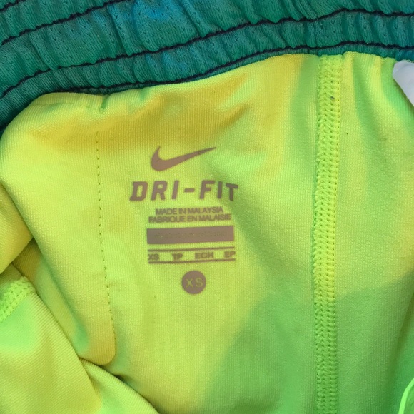 Blue Nike dry fit shorts - Picture 4 of 4